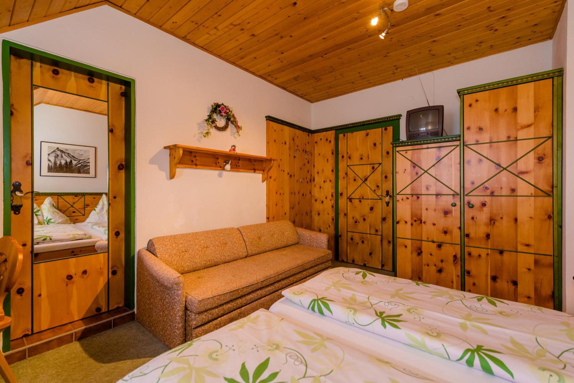 Almidylle Sabathy Obdach Quarto foto