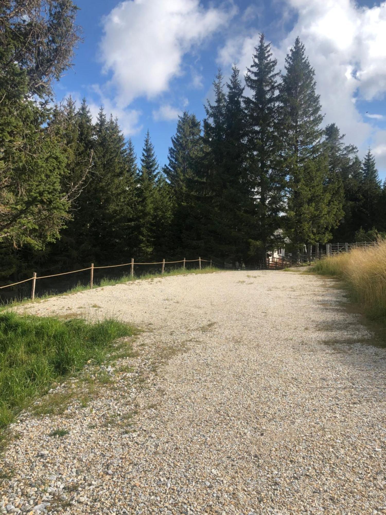 Almidylle Sabathy Obdach Exterior foto